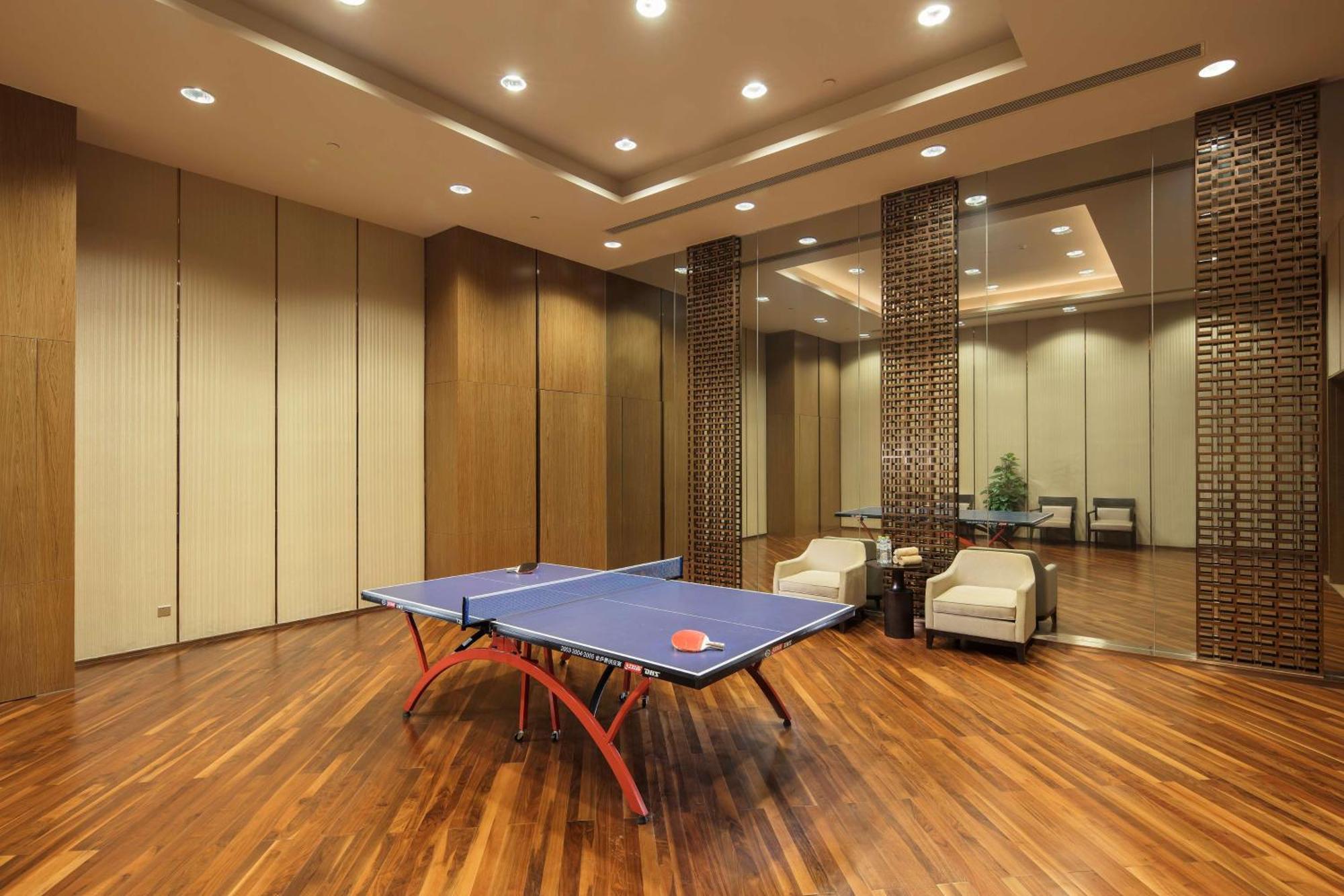 Hilton Wuhan Optics Valley Exterior photo